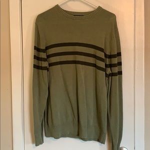Men’s Cherokee Olive sweater size L